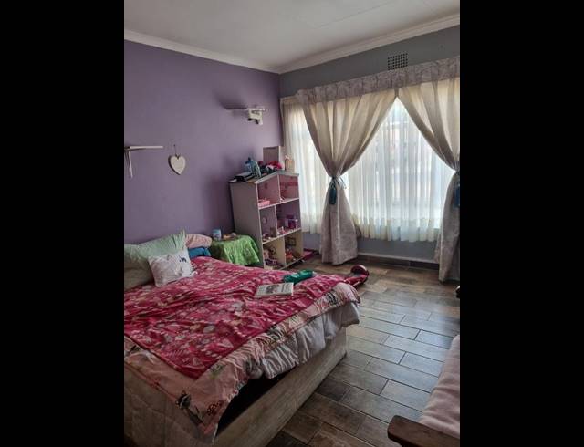 4 BEDROOM HOUSE FOR SALE IN KRUGERSDORP WEST